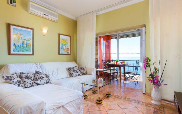 Mila i Fontanals - Photo 2