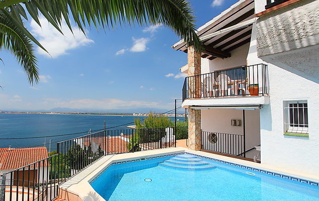 Joan Sarda - Photo 1