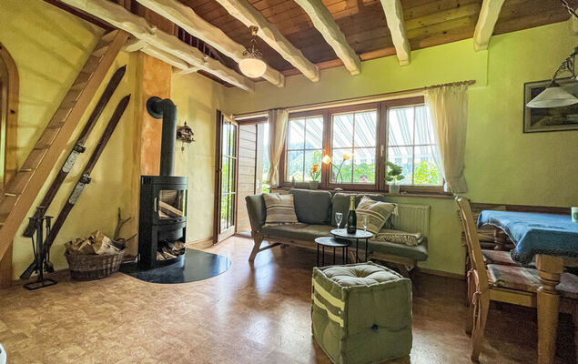 Black Forest Hideaway - Photo 2